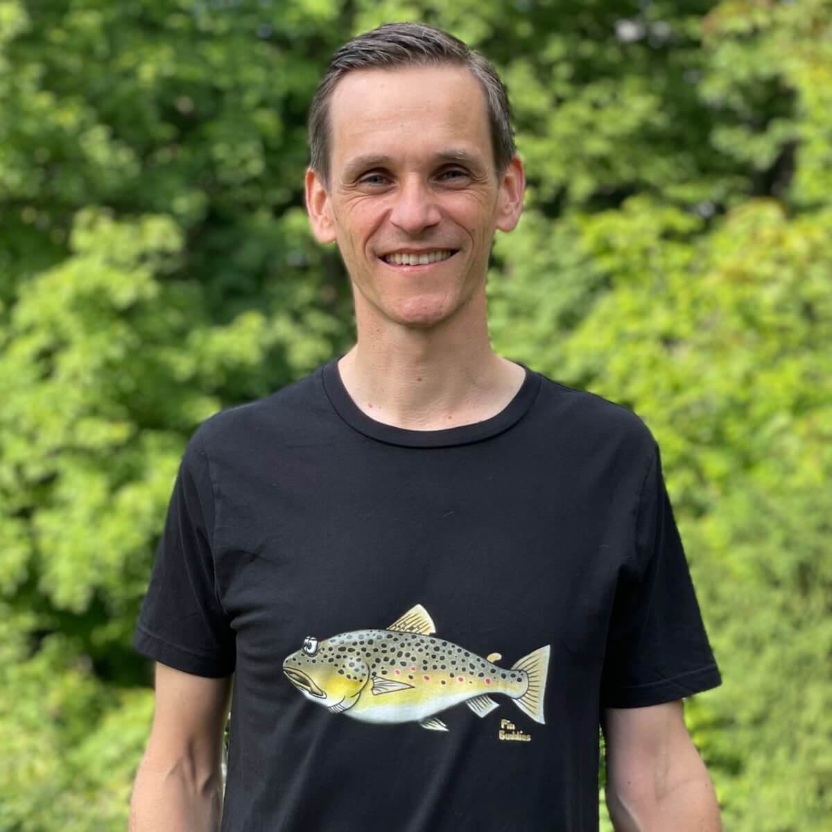 Brown trout - men organic t-shirt